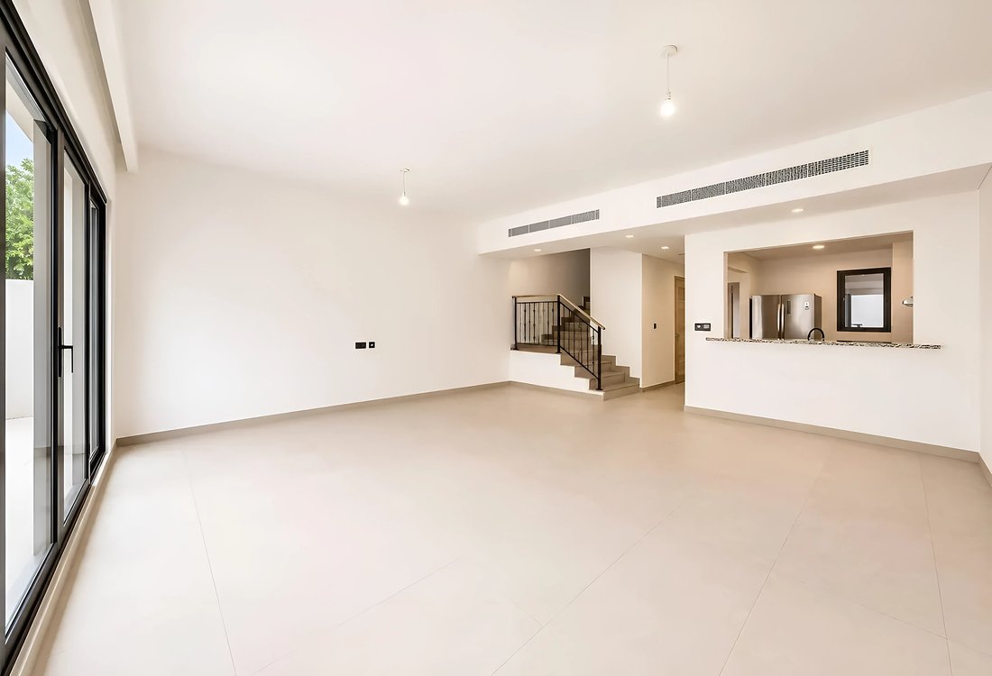 Villa in Tilal Al Ghaf, Dubai, United Arab Emirates 2 - 18402719