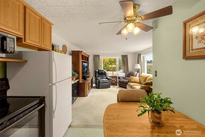 Land in Seattle, Washington, United States 3 - 18416418