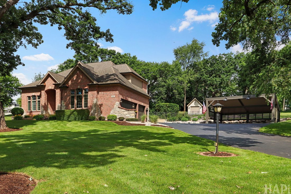 House in Fox Lake, Illinois, United States 2 - 18403907