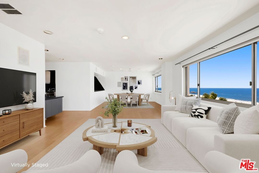 Condo in Santa Monica, California, United States 5 - 18415128