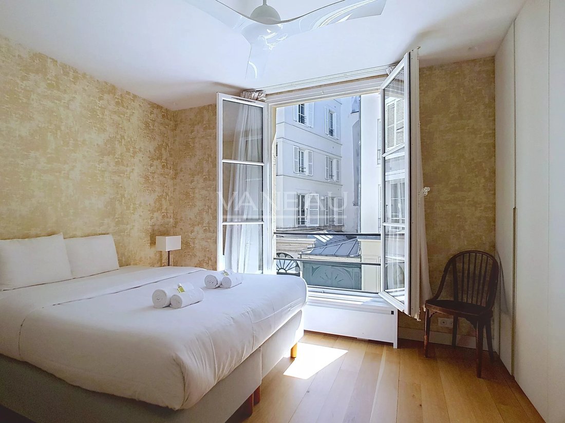 Apartment in Saint Thomas d'Aquin, Paris 7e Arrondissement, Paris 4 - 18405062