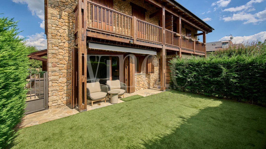 Townhouse in Puigcerda, Catalonia, Spain 1 - 18403027