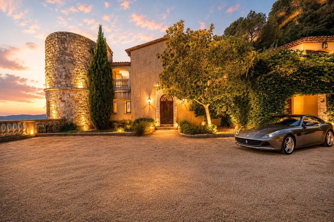 Villa in Grasse, Provence-Alpes-Côte d'Azur, France 5 - 18406824