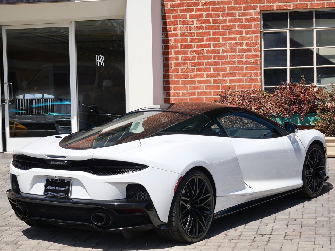 Coupe in Beverly Hills, CA, United States 4 - 18126038