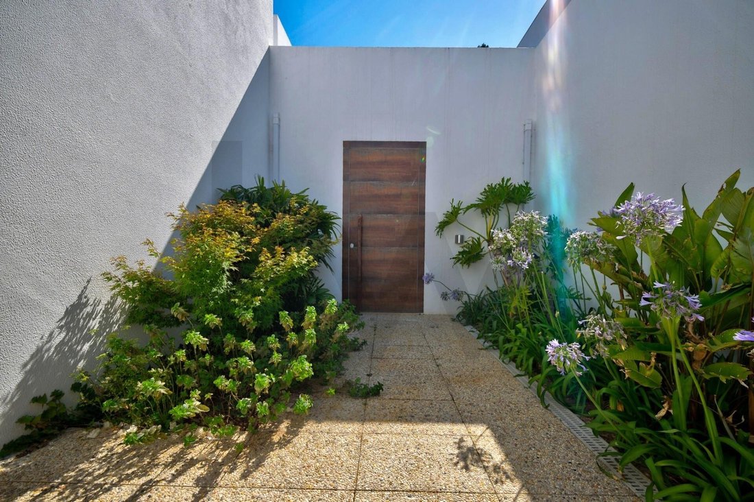 House in Rio de Mouro, Lisbon, Portugal 2 - 18403793