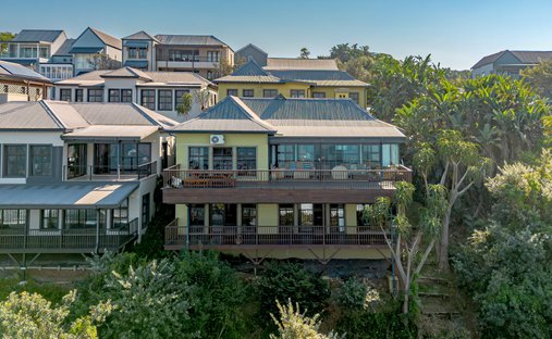 House in Prince`s Grant Golf Estate, KwaZulu-Natal, South Africa 1
