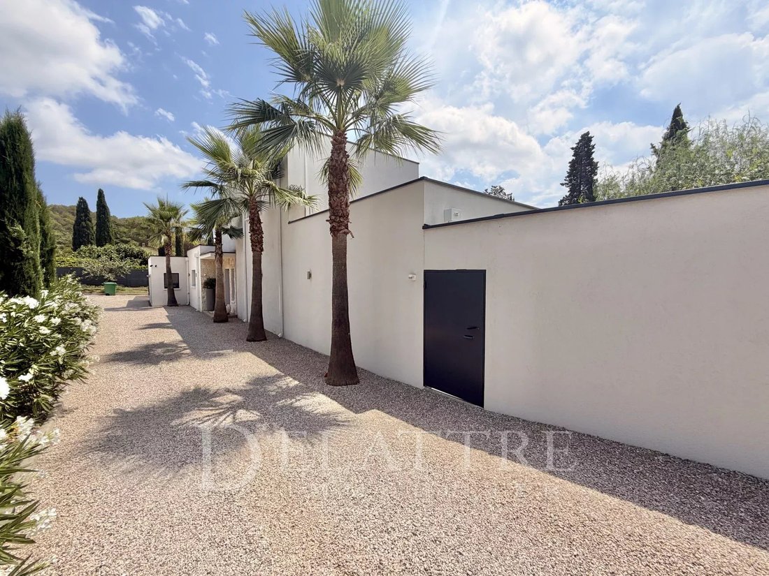Villa in Opio, Provence-Alpes-Côte d'Azur, France 5 - 18413952