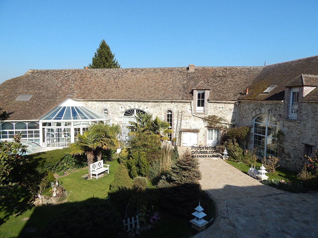 Villa in Bazoches-sur-le-Betz, Centre-Val de Loire, France 1 - 18405758