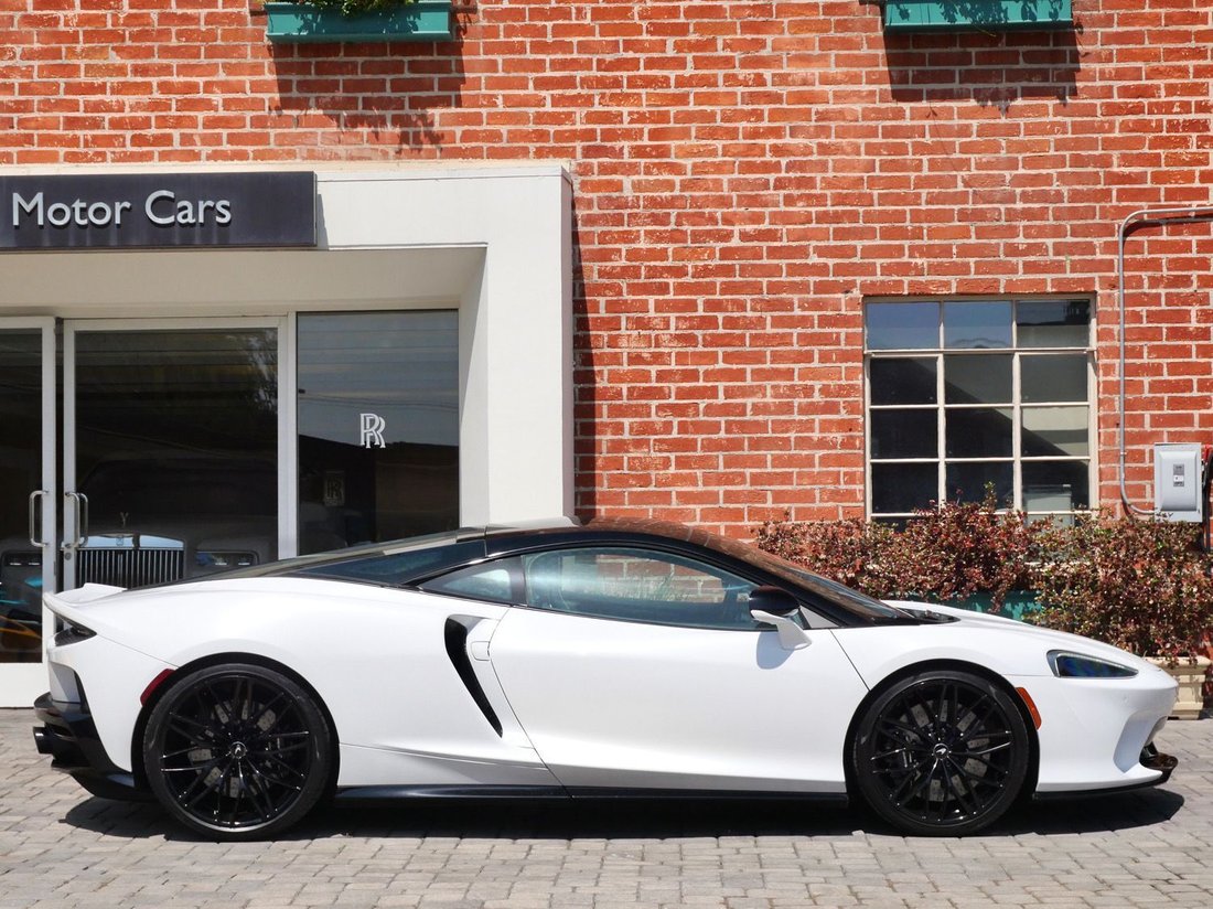 Coupe in Beverly Hills, CA, United States 3 - 18126038