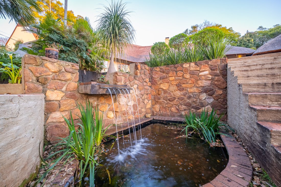 Country House in Northcliff, Gauteng, South Africa 3 - 18409952