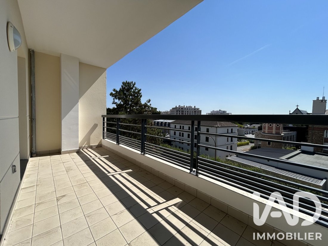 Apartment in Montreuil, Versailles, France 4 - 18414171