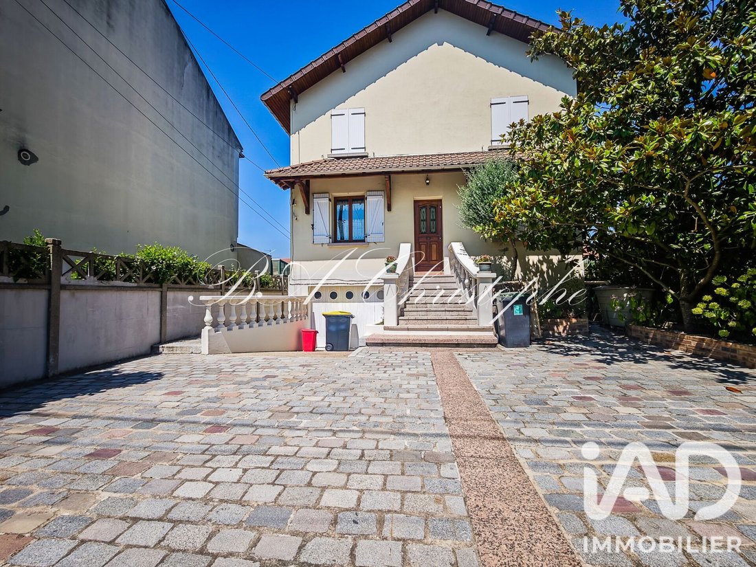 House in Pasteur I, Sannois, France 3 - 17130233