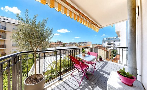 Apartment in Souvenir Français, La Garenne-Colombes, France 1