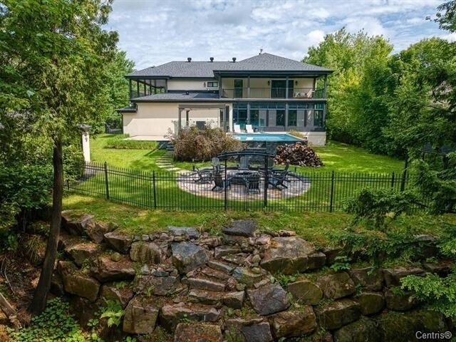 House in Mirabel, Quebec, Canada 5 - 18415774