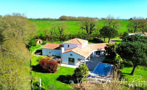 Casa a Port-Saint-Pere, Paesi della Loira, Francia 1