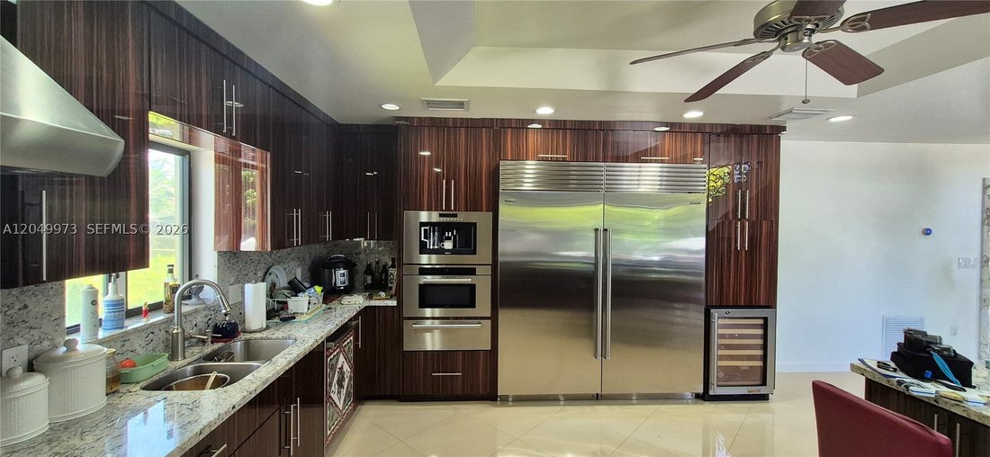House in Miami, Florida, United States 5 - 18407472