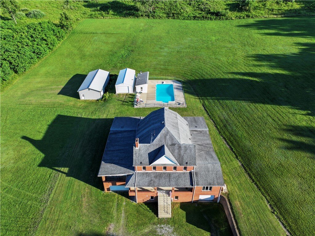 House in Natrona Heights, Pennsylvania, United States 1 - 18407264
