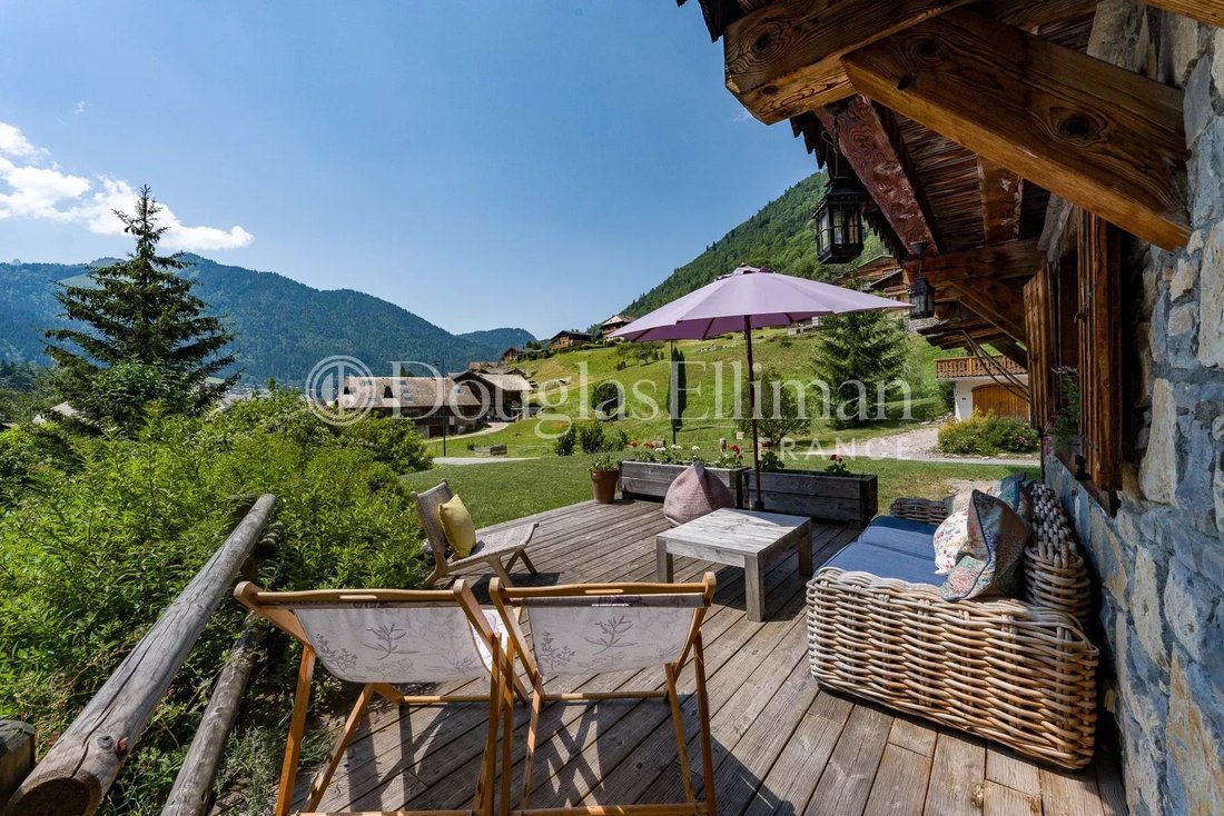 Chalet in Montriond, Auvergne-Rhône-Alpes, France 2 - 18404746