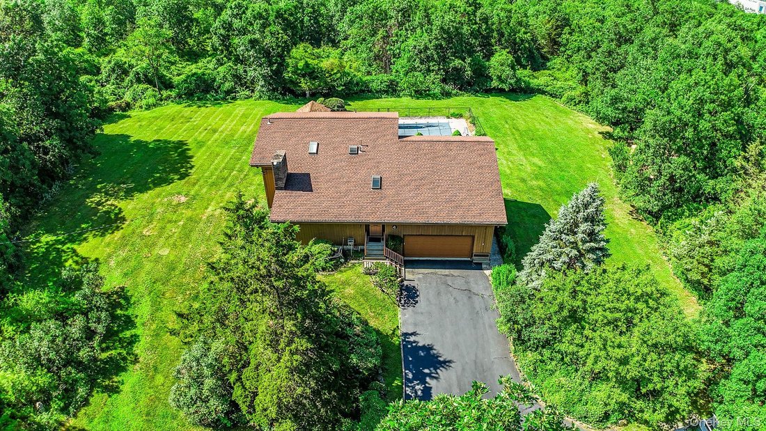 House in Valley Cottage, New York, United States 3 - 18408938