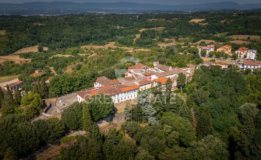 Villa in Terranuova Bracciolini, Tuscany, Italy 1