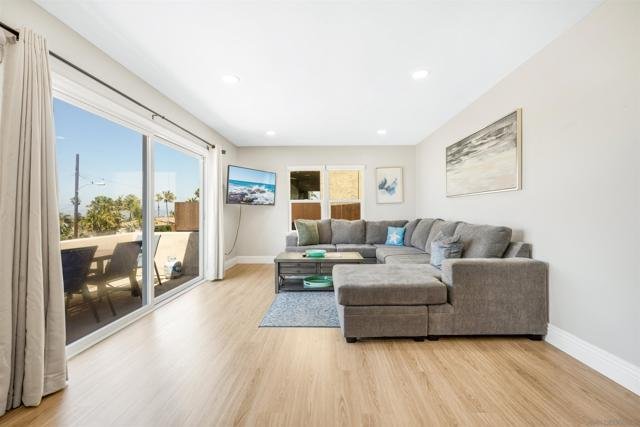 San Diego, California, United States 4 - 18409275