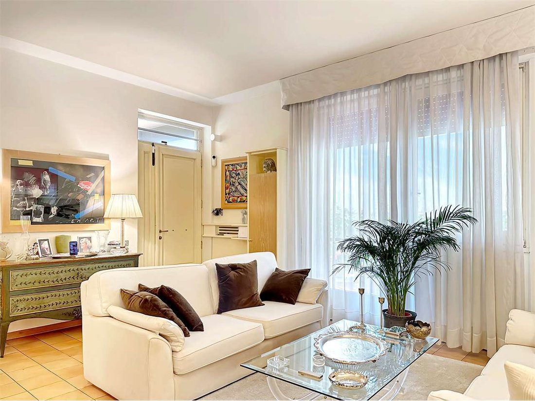 Apartment in Center, Forte dei Marmi, Tuscany 3 - 18407800
