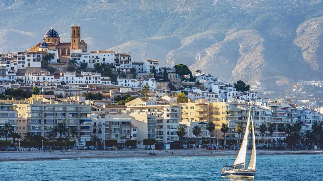 Land in Altea, Valencian Community, Spain 4 - 18403082