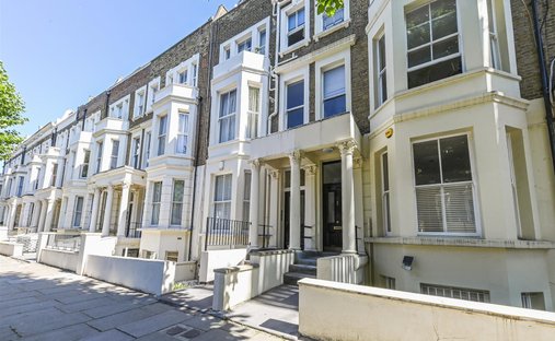 Apartment in Little Venice, Westminster, England 1