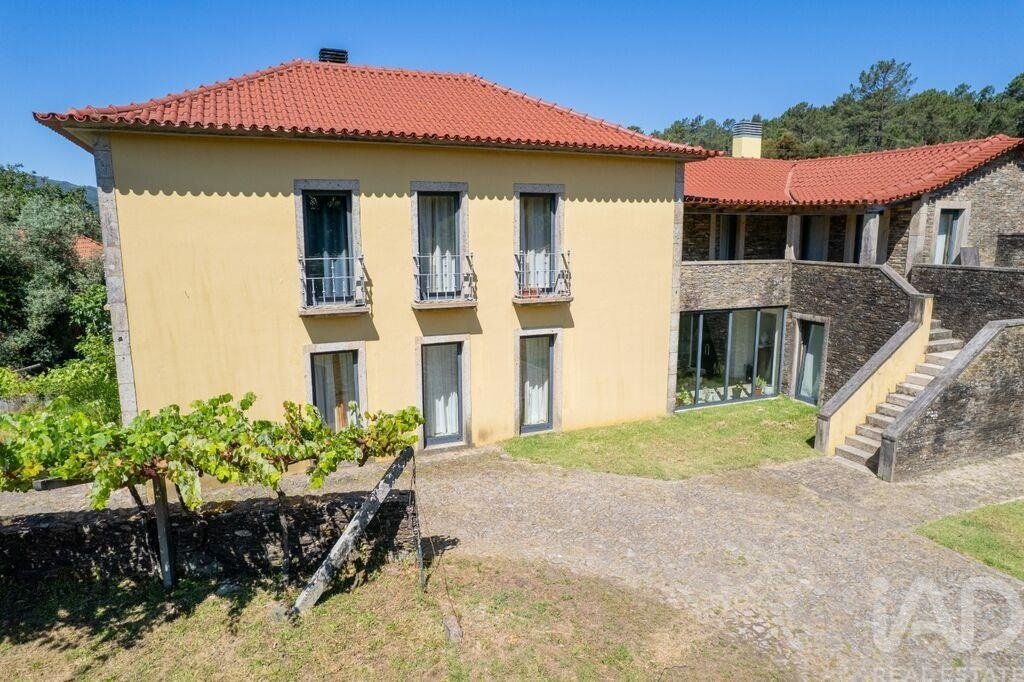 Townhouse in Gondar e Orbacem, Viana do Castelo District, Portugal 1 - 18230673