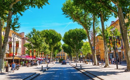 Apartment in Granettes-Jauberte-Sainte Anne, Aix-en-Provence, France 1