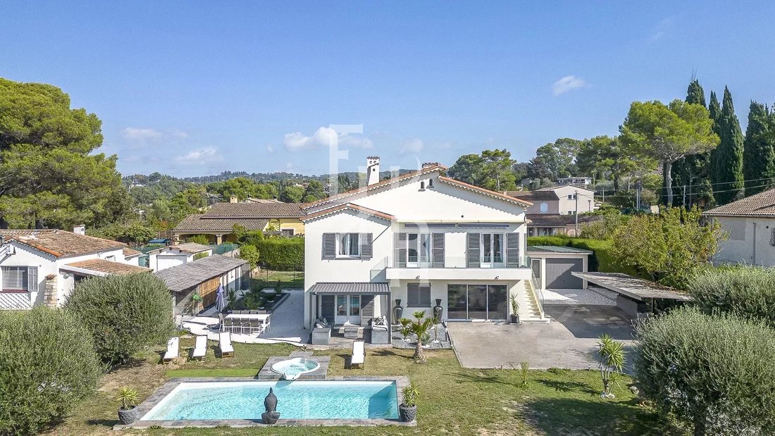 House in Mougins, Provence-Alpes-Côte d'Azur, France 1 - 18405096
