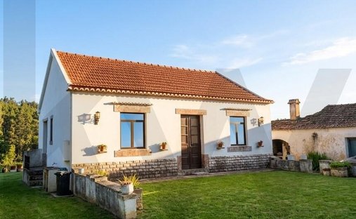 Farm Ranch in Almargem do Bispo, Lisbon, Portugal 1