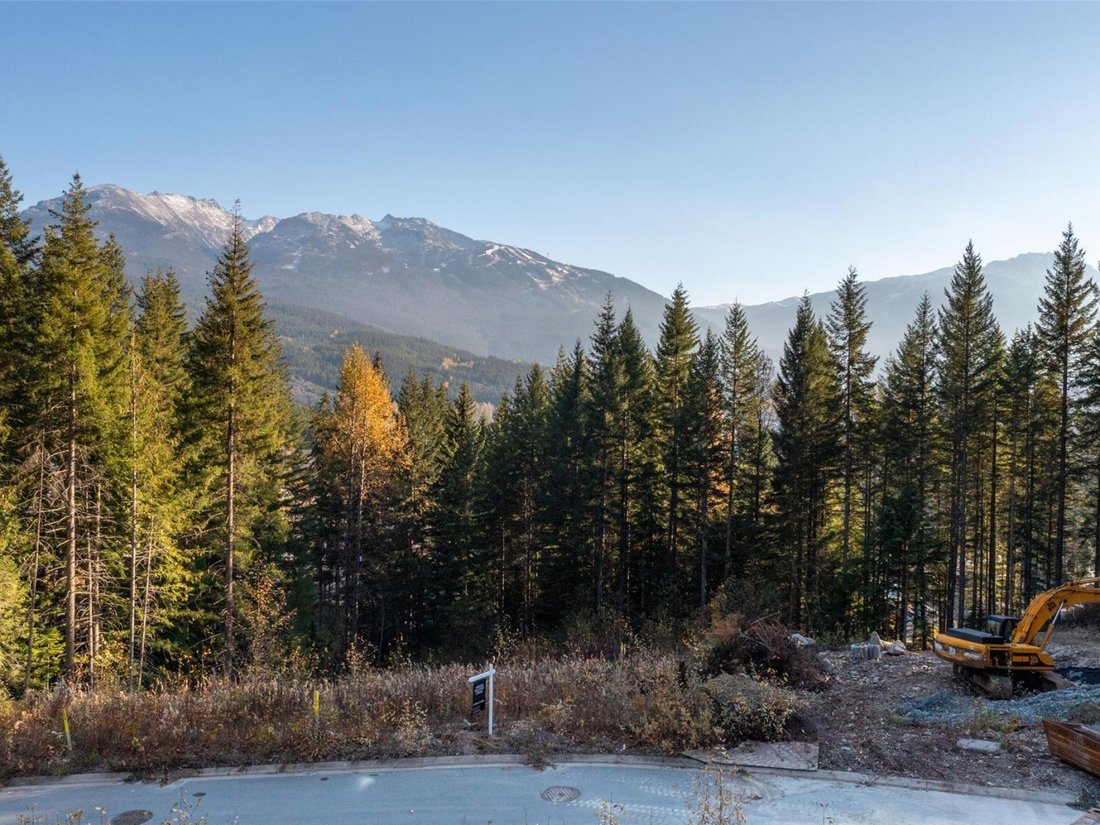 Land in Whistler, British Columbia, Canada 5 - 18415802
