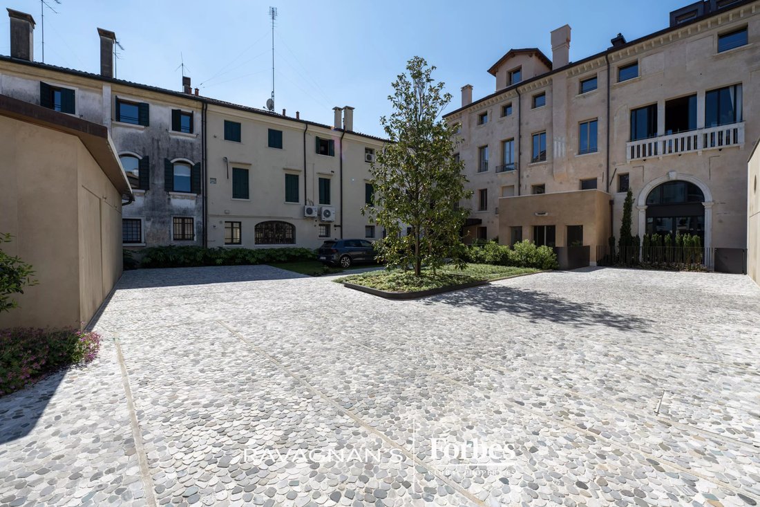 Apartamento en Plaza del Grano - Mayor, Treviso, Italia 1 - 18404483