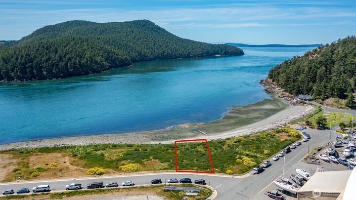 House in Anacortes, Washington, United States 1 - 18410917