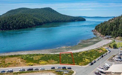 House in Anacortes, Washington, United States 1