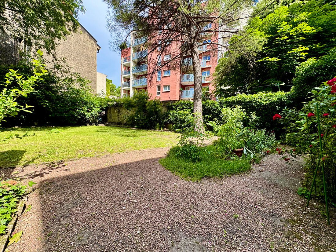 Villa in Ferrandière Maisons-Neuves, Villeurbanne, France 5 - 18405423