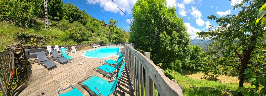 Villa in Saint-Andre-Lachamp, Auvergne-Rhône-Alpes, France 2 - 18405685