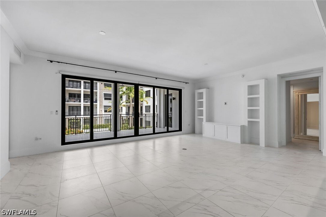 Condo in Naples, Florida, United States 2 - 18403096
