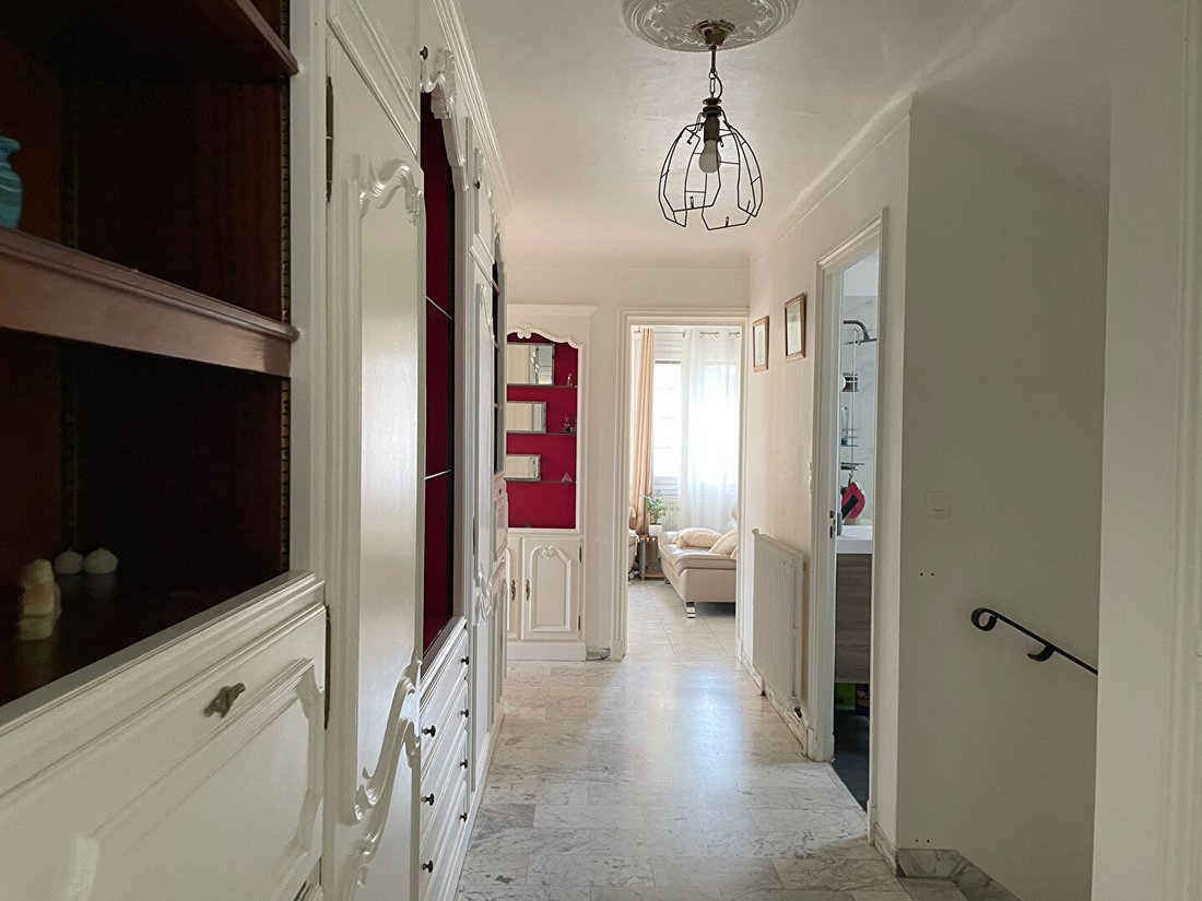 Villa in Bondy, Ile-de-France, France 3 - 18406054