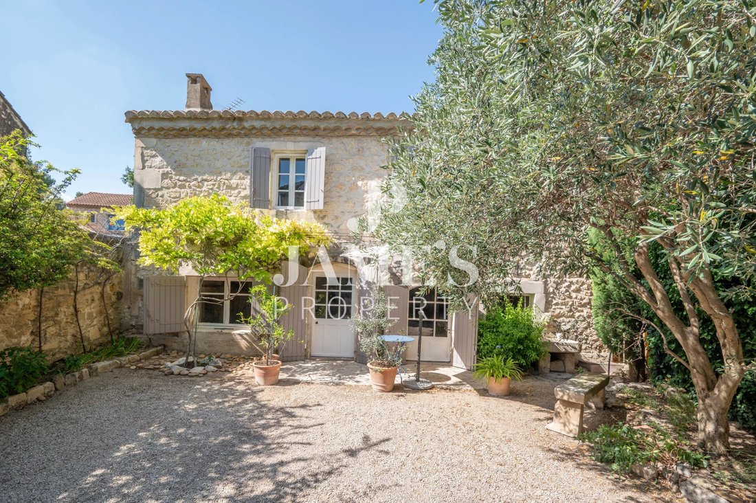 House in Paradou, Provence-Alpes-Côte d'Azur, France 1 - 18407006