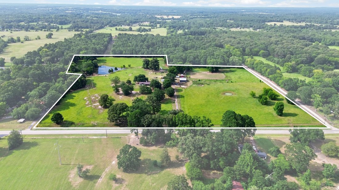 House in Gilmer, Texas, United States 4 - 18407061