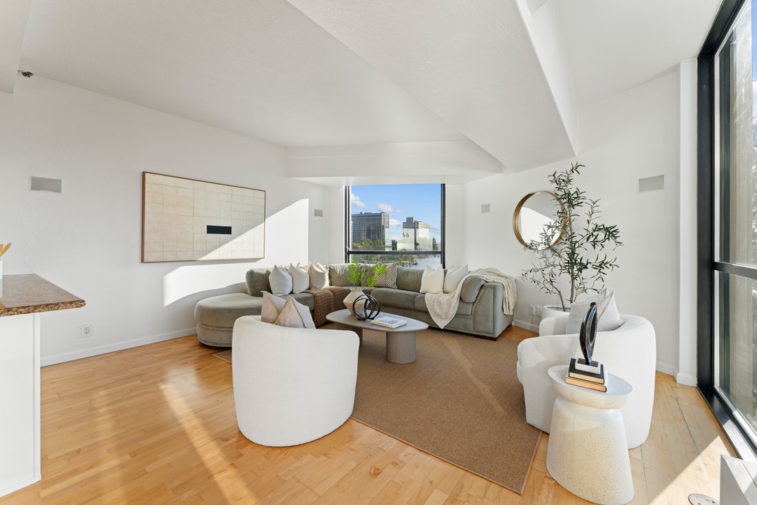 Condo in Oakland, California, United States 3 - 18411831