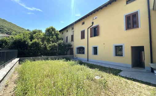 Apartment in Mompiano, Brescia, Italy 1