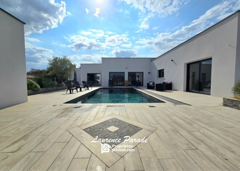 Villa in Le Pizou, Nouvelle-Aquitaine, France 2 - 18405276