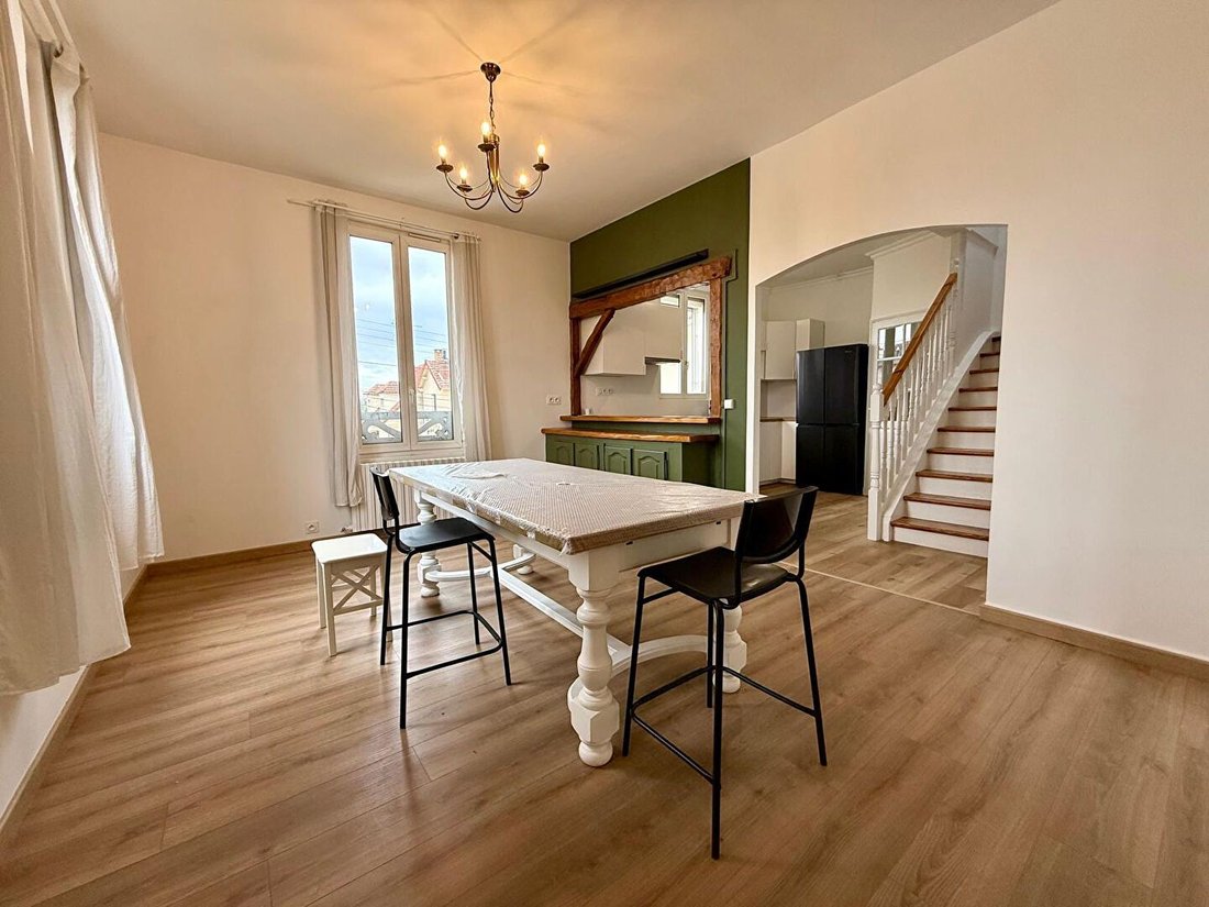 House in Les Mureaux, Ile-de-France, France 1 - 18404239