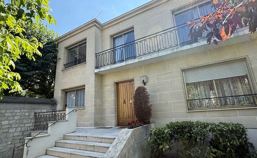 House in Plateau-Grèves-Europe-Gare du Stade-Fossés Jean, Colombes, France 1