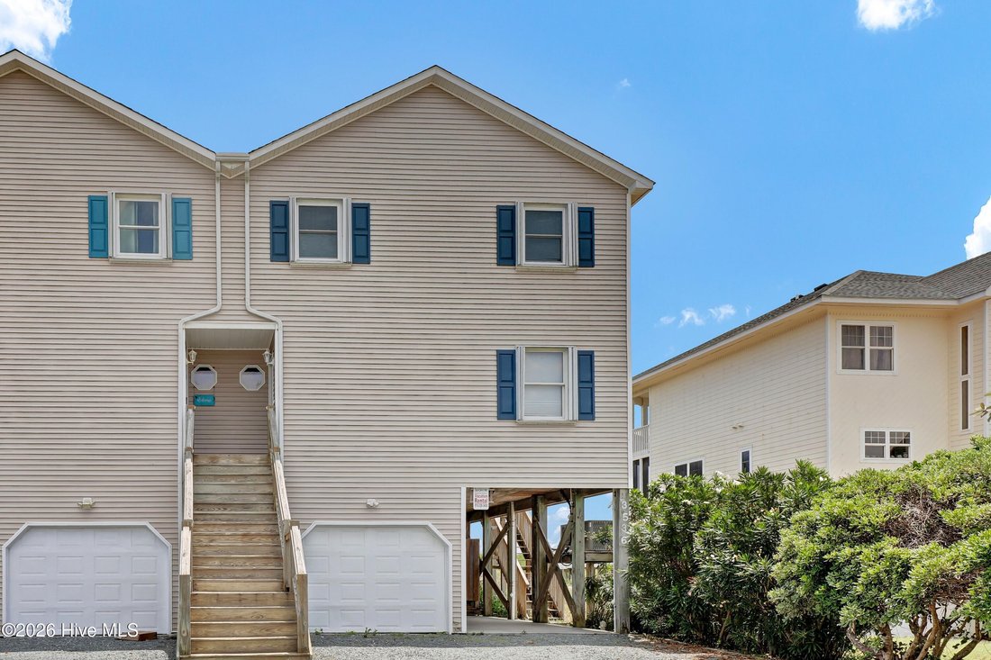 Townhouse in North Topsail Beach, North Carolina, United States 1 - 17864393