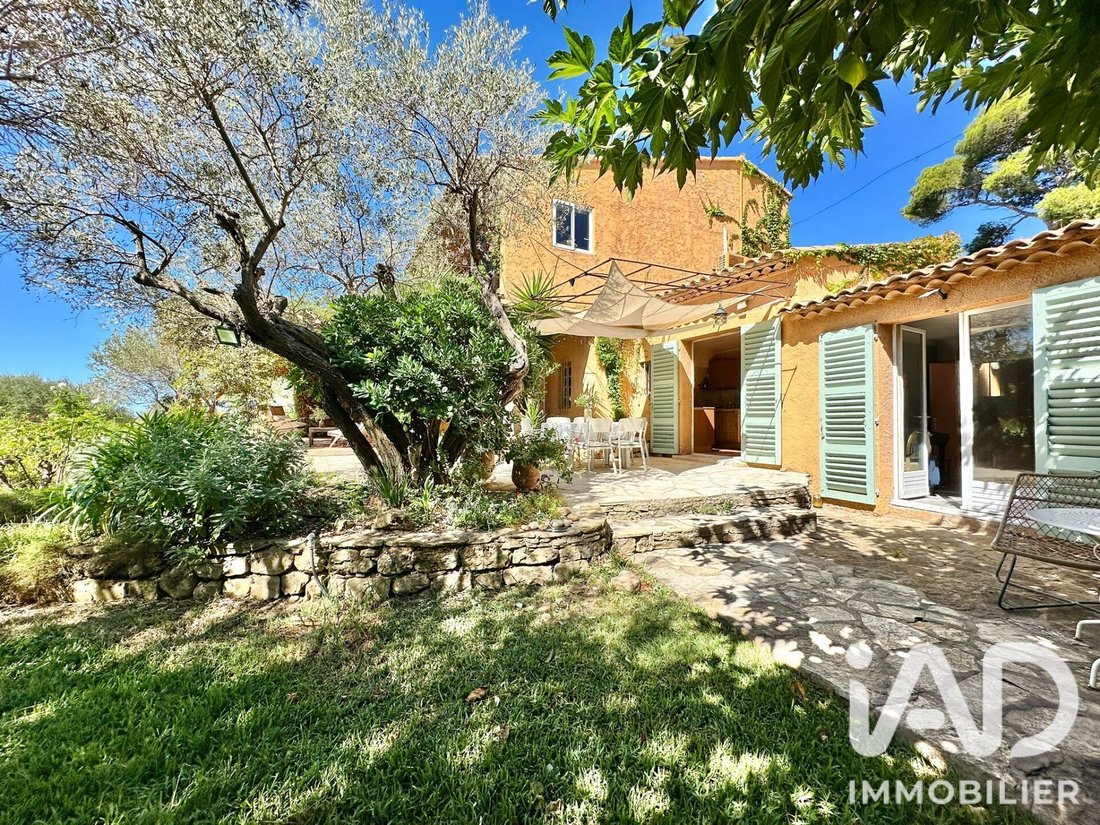 House in Sanary-sur-Mer, Provence-Alpes-Côte d'Azur, France 4 - 17430544