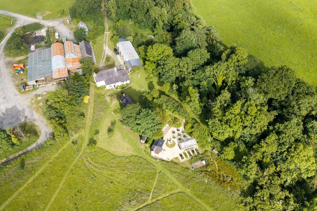 Farm Ranch in Clydau, Wales 4 - 18411103